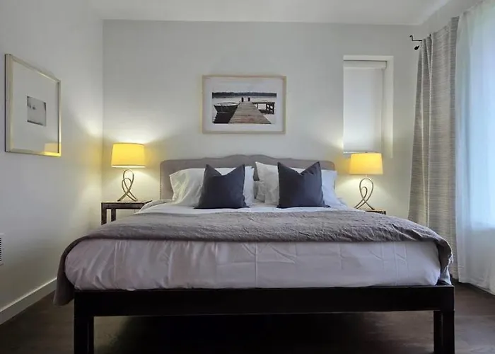 Riverside Retreat Comfort Holiday home McHenry